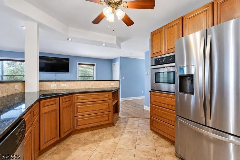 Property listing MLS 4048873 photo 9