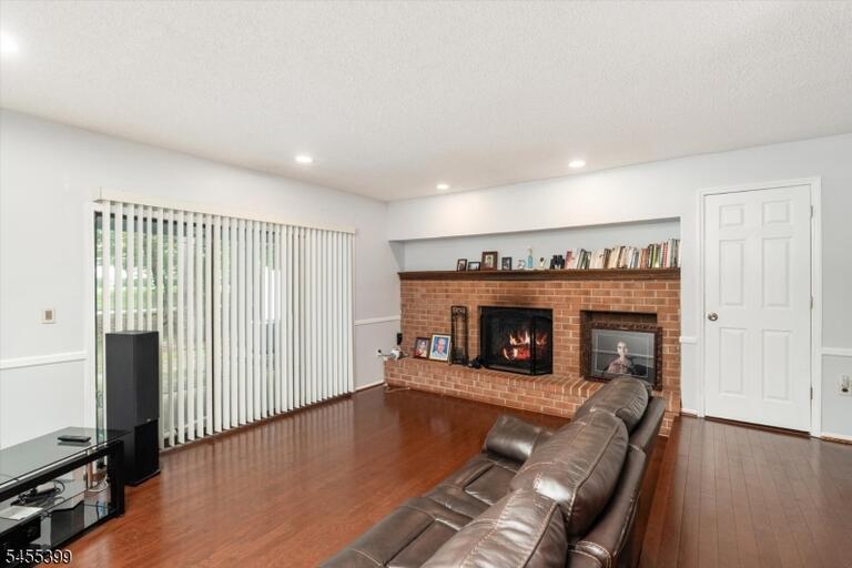 Property listing MLS 4048882 photo 13