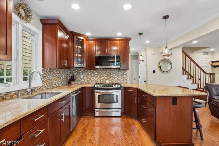 Property listing MLS 4048886 photo 14