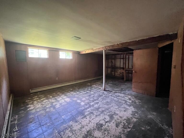 Property listing MLS 4048893 photo 9