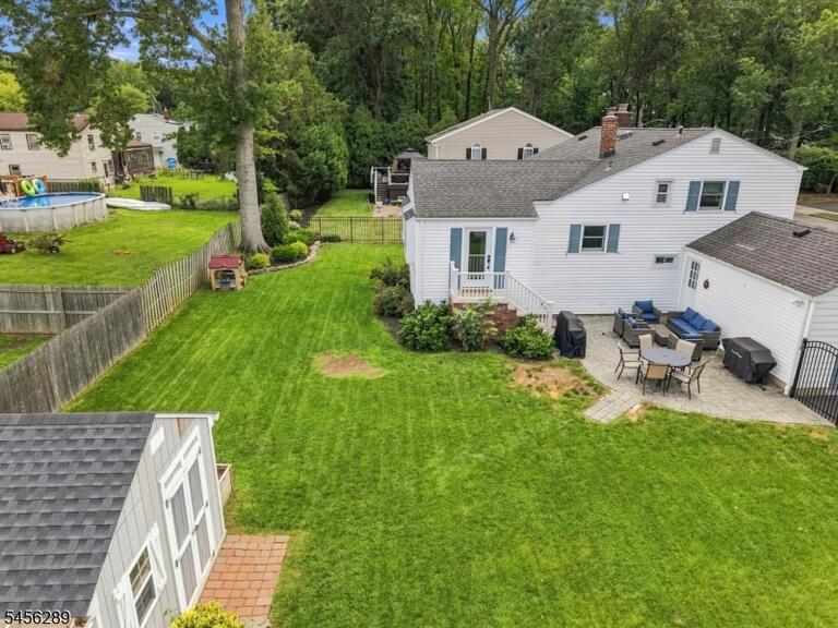 Property listing MLS 4048906 photo 33