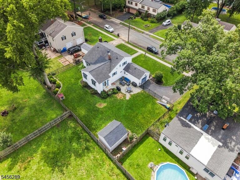 Property listing MLS 4048906 photo 35