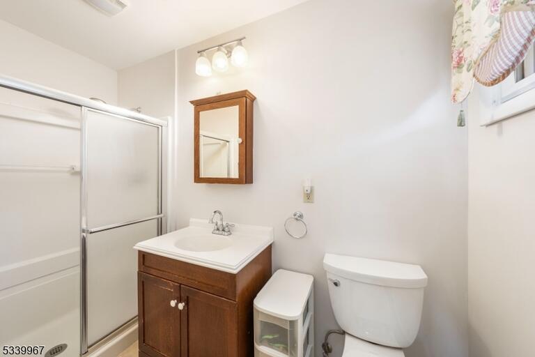Property listing MLS 4048914 photo 17