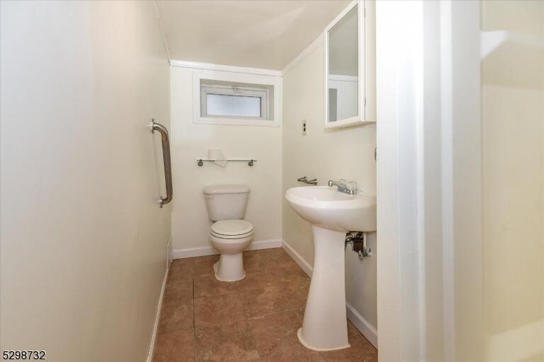 Property listing MLS 4048926 photo 26