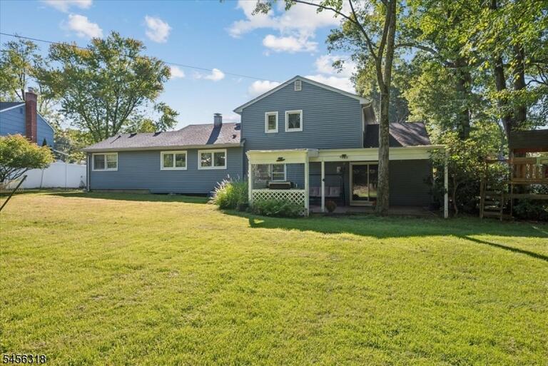 Property listing MLS 4048945 photo 36