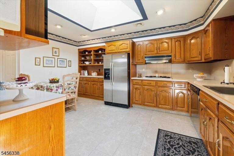 Property listing MLS 4048946 photo 10