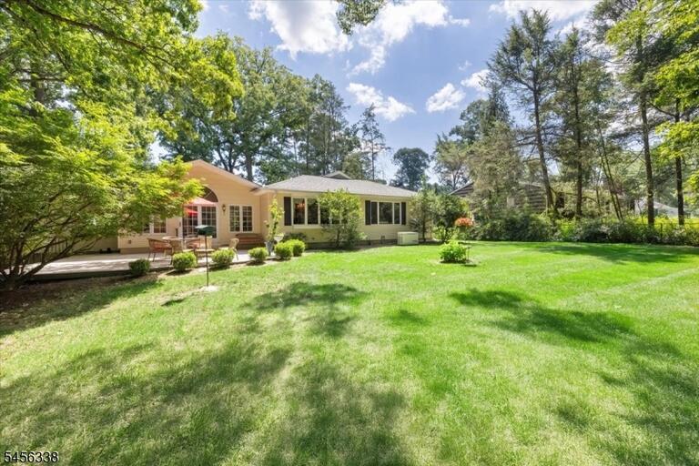 Property listing MLS 4048946 photo 31