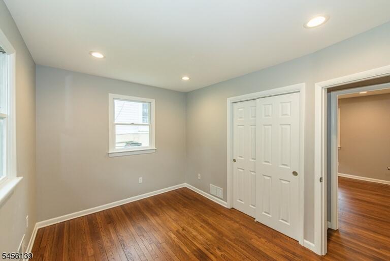 Property listing MLS 4048957 photo 12