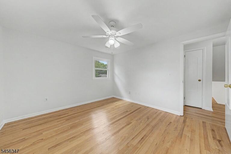 Property listing MLS 4048989 photo 31