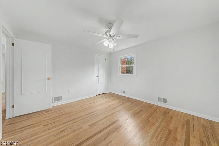 Property listing MLS 4048989 photo 32