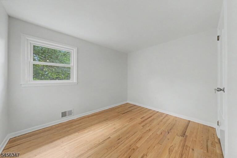 Property listing MLS 4048989 photo 33