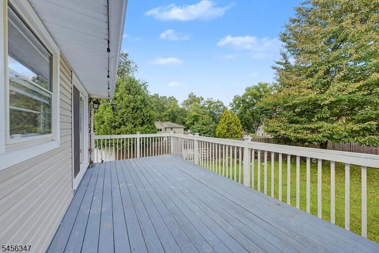 Property listing MLS 4048989 photo 37