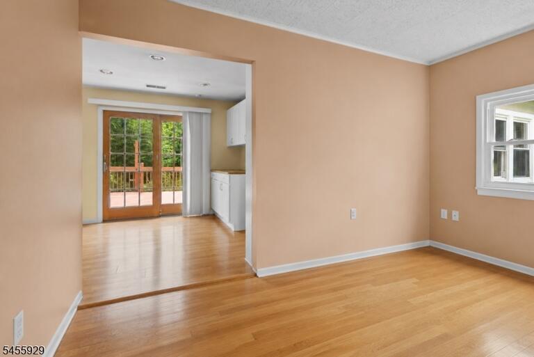 Property listing MLS 4049047 photo 8