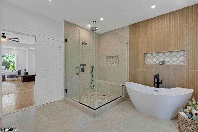 Property listing MLS 4049051 photo 22