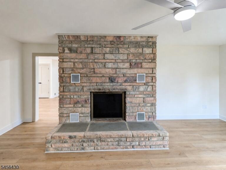 Property listing MLS 4049055 photo 8
