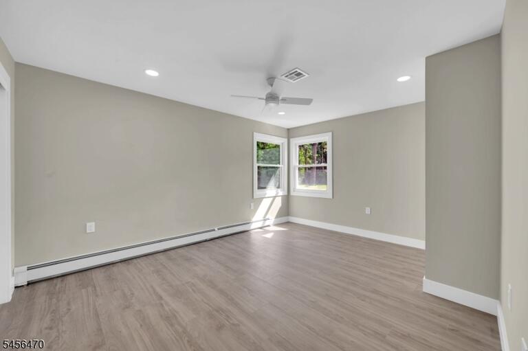 Property listing MLS 4049072 photo 9