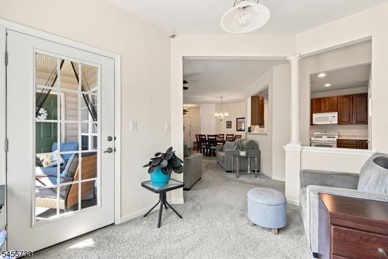 Property listing MLS 4049082 photo 16