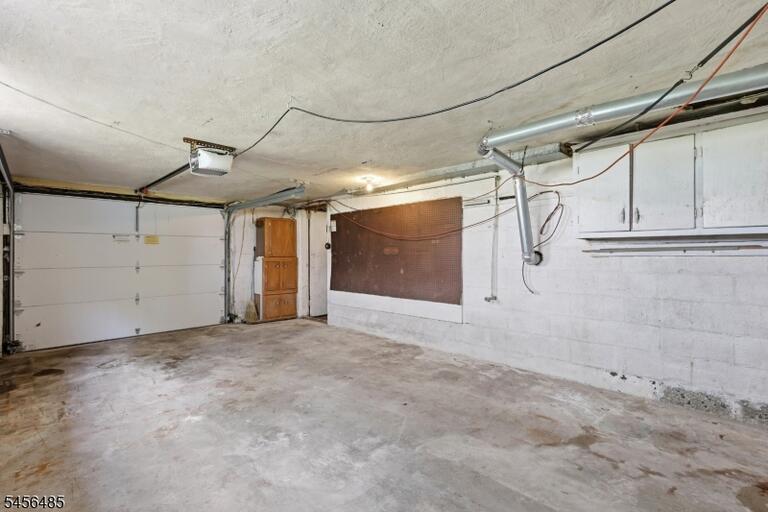 Property listing MLS 4049098 photo 31