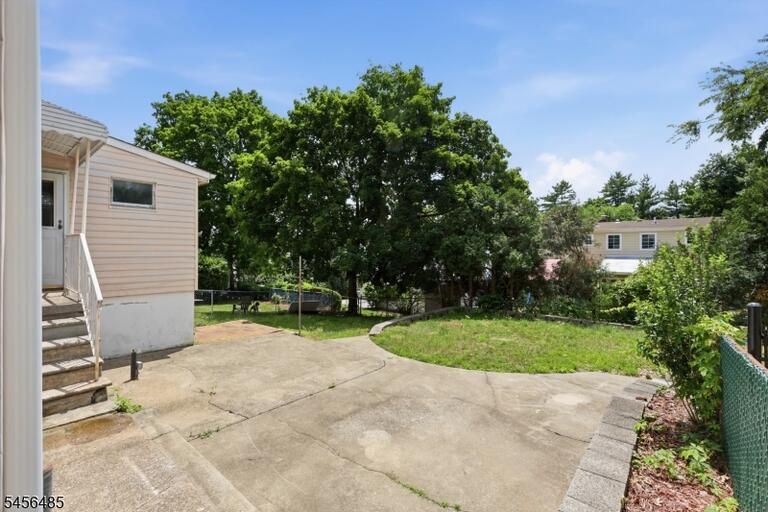 Property listing MLS 4049098 photo 35