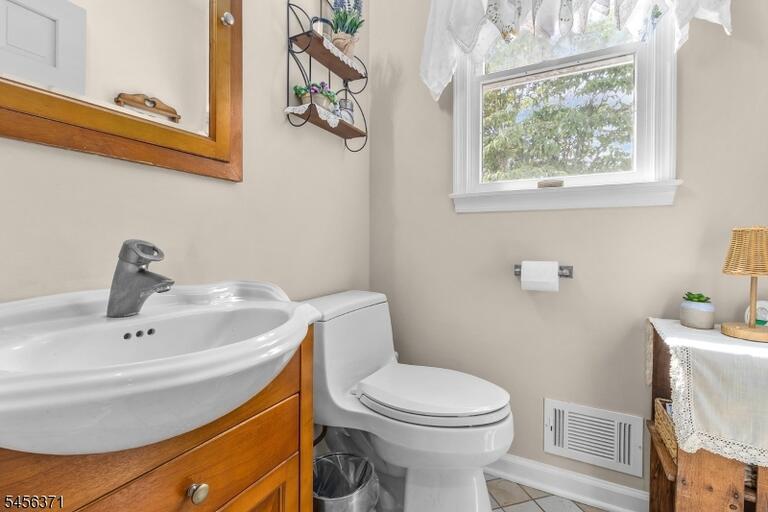 Property listing MLS 4049111 photo 15