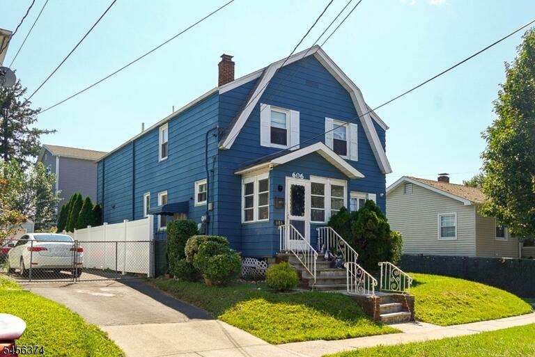 Property listing MLS 4049117 photo 1