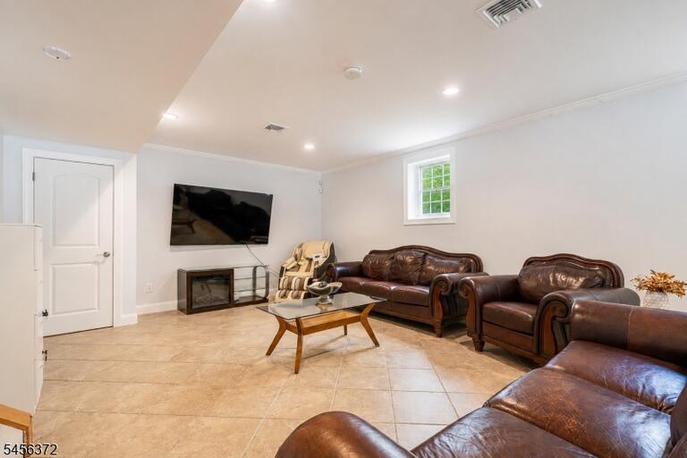 Property listing MLS 4049120 photo 25