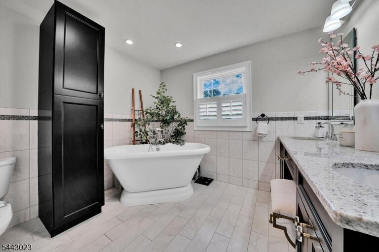 Property listing MLS 4049132 photo 20