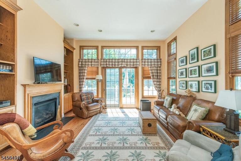 Property listing MLS 4049134 photo 8