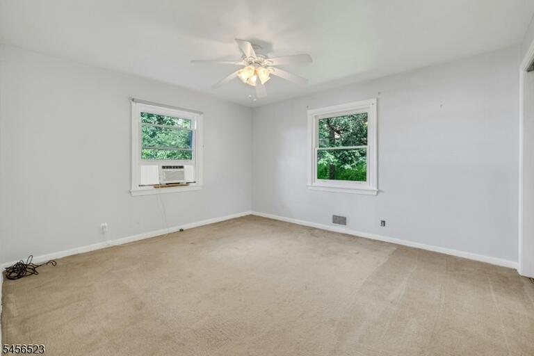 Property listing MLS 4049141 photo 19
