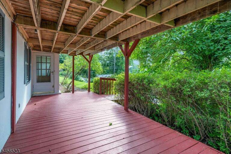 Property listing MLS 4049141 photo 33