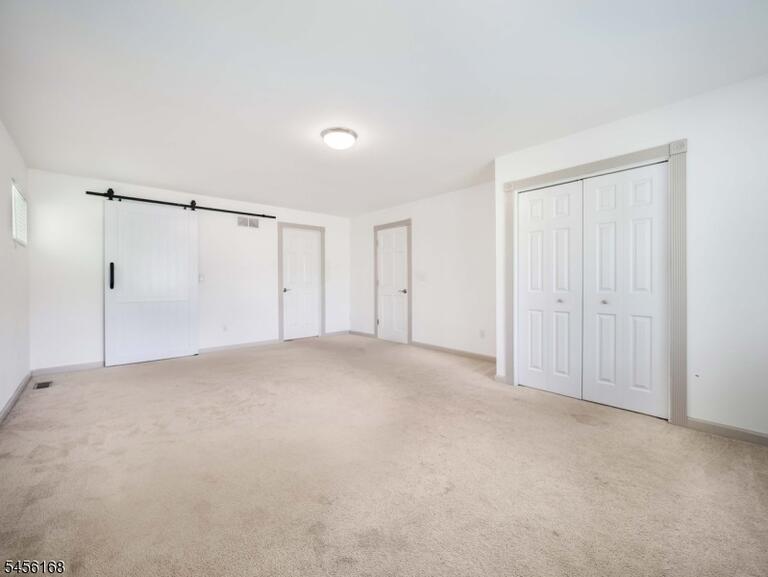 Property listing MLS 4049143 photo 13