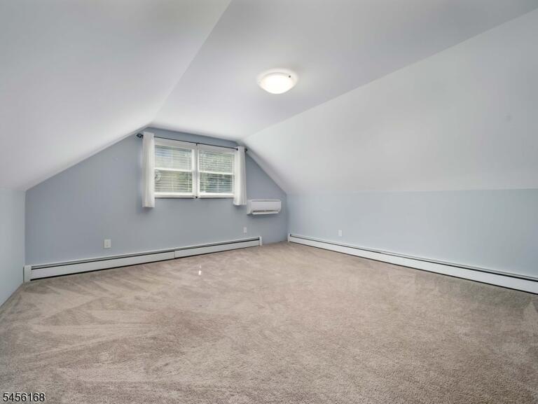 Property listing MLS 4049143 photo 22