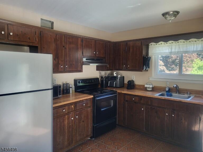 Property listing MLS 4049149 photo 7