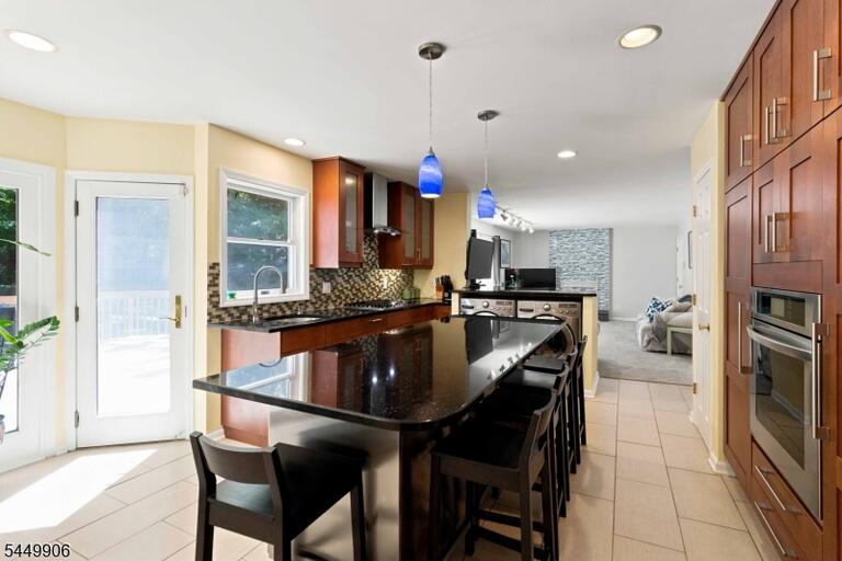 Property listing MLS 4049151 photo 6