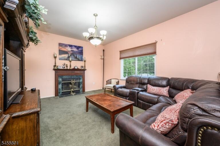 Property listing MLS 4049154 photo 14