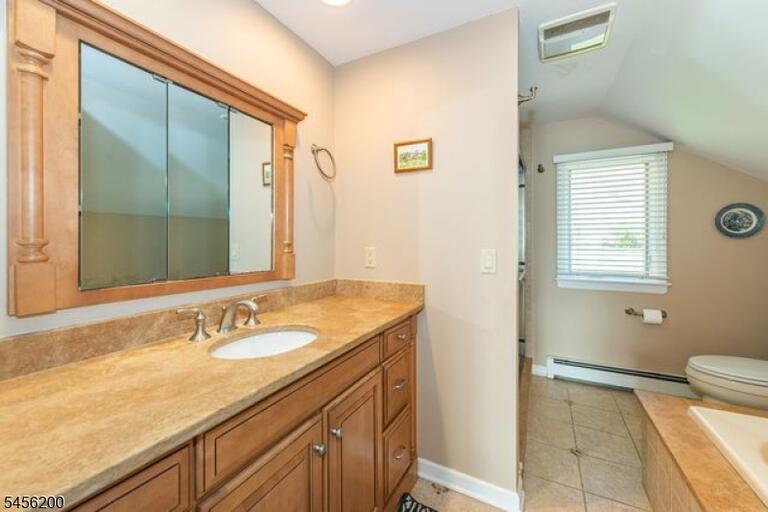 Property listing MLS 4049156 photo 20