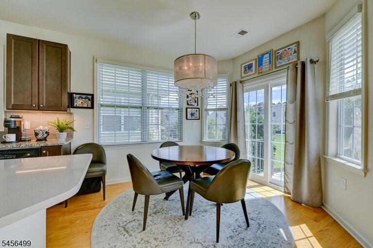 Property listing MLS 4049161 photo 11