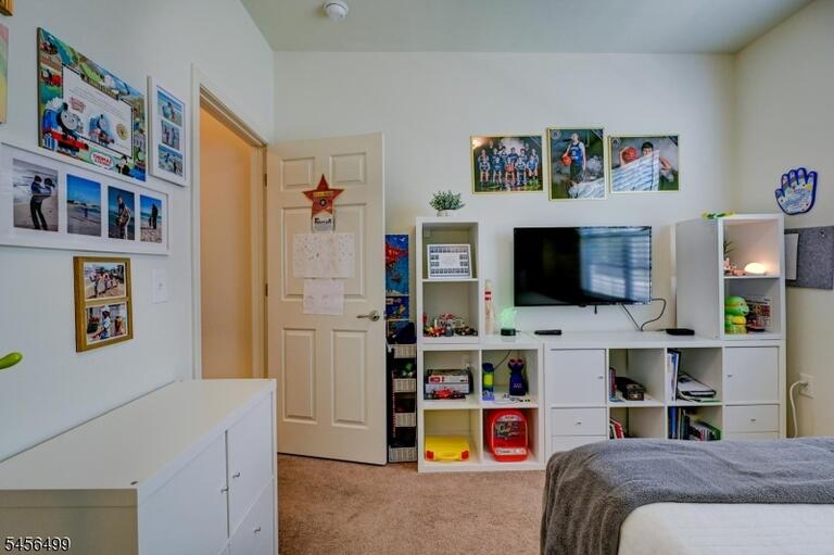 Property listing MLS 4049161 photo 16