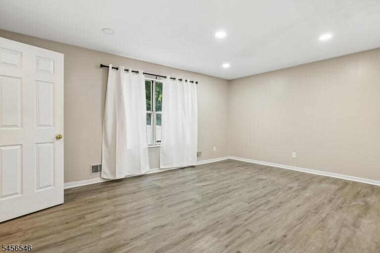 Property listing MLS 4049173 photo 14