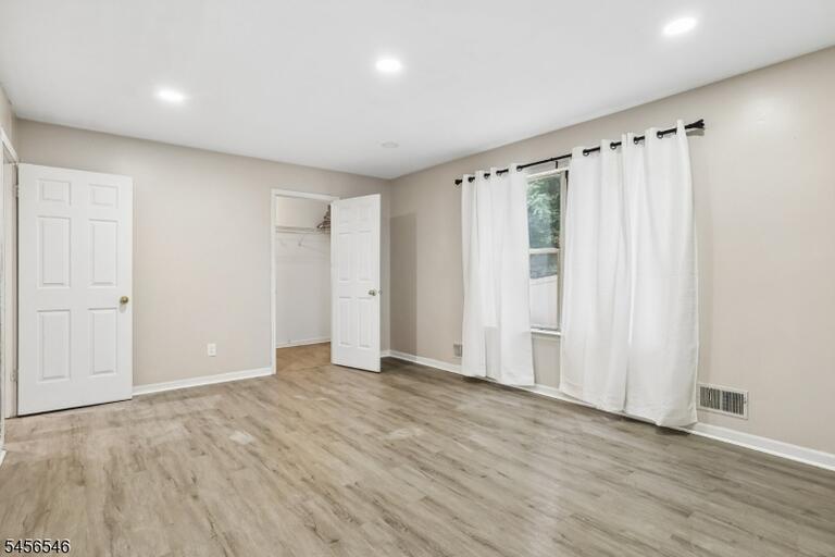 Property listing MLS 4049173 photo 16