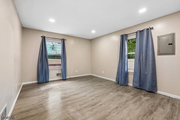 Property listing MLS 4049173 photo 21