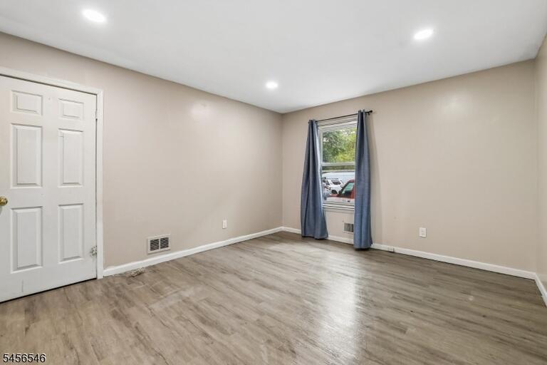 Property listing MLS 4049173 photo 23
