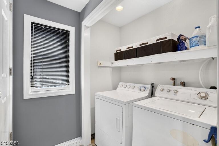 Property listing MLS 4049195 photo 11