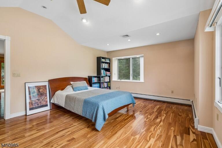Property listing MLS 4049199 photo 23