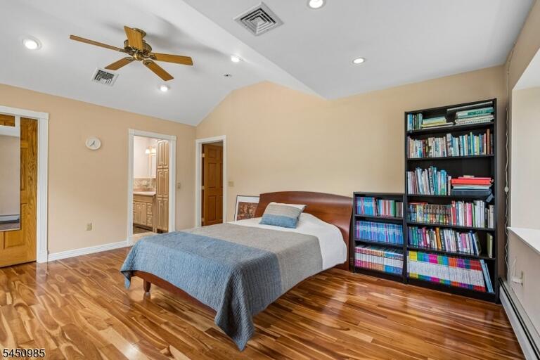 Property listing MLS 4049199 photo 24