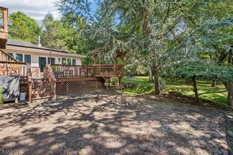 Property listing MLS 4049199 photo 40
