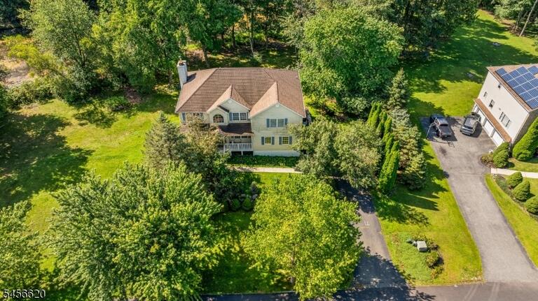 Property listing MLS 4049228 photo 1