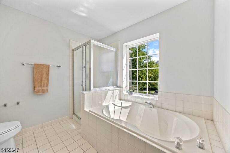 Property listing MLS 4049277 photo 16