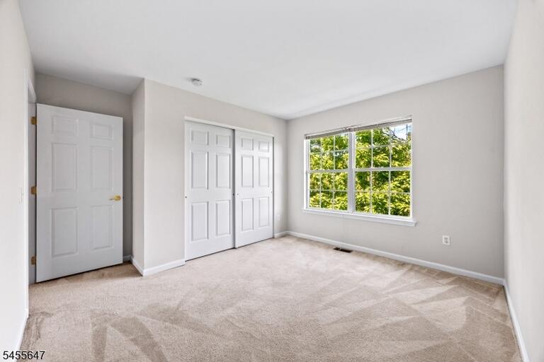 Property listing MLS 4049277 photo 18