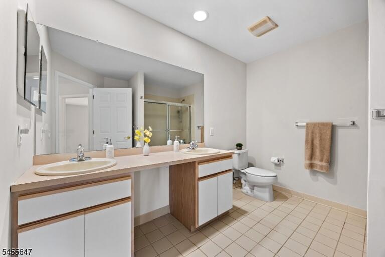 Property listing MLS 4049277 photo 21
